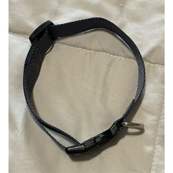 Bundle of four dog harnesses and a collar - Picture 6 of 7